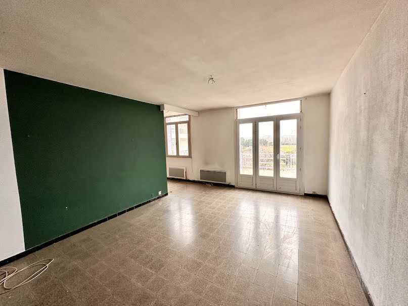 Vente appartement 4 pièces 74.2 m² à Pont-Saint-Esprit (30130), 72 000 €