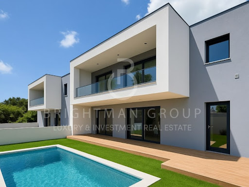 Maison avec piscine et terrasse 2