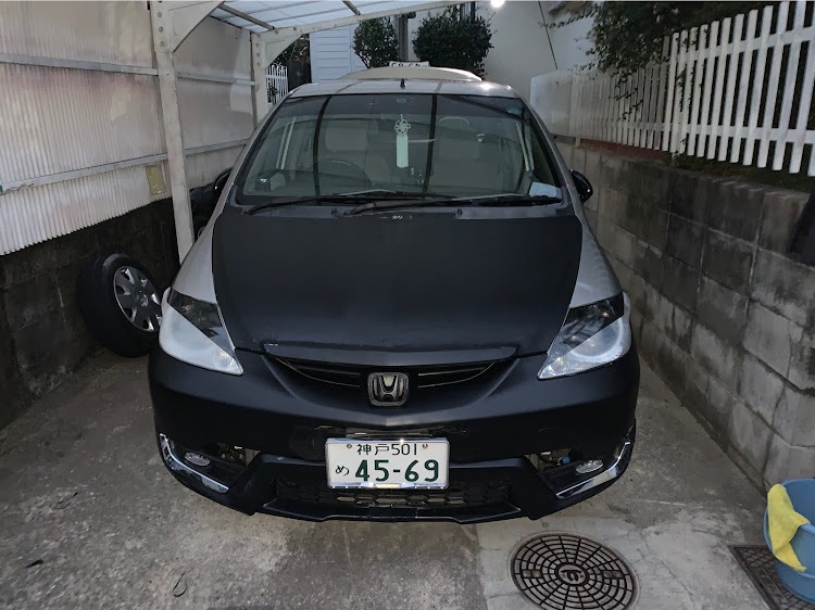 フィットアリアのセミスモーク・DIY・洗車・アイライン自作に関するカスタム事例の投稿画像2枚目