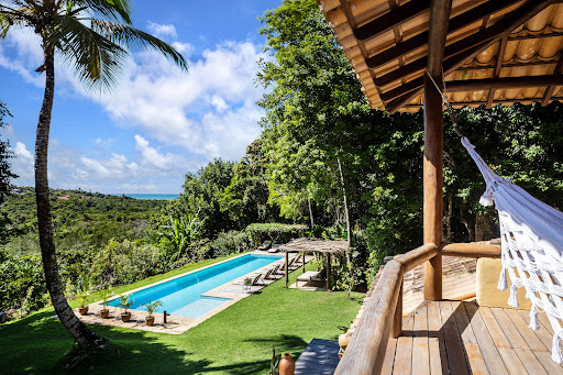 House with pool and garden 1