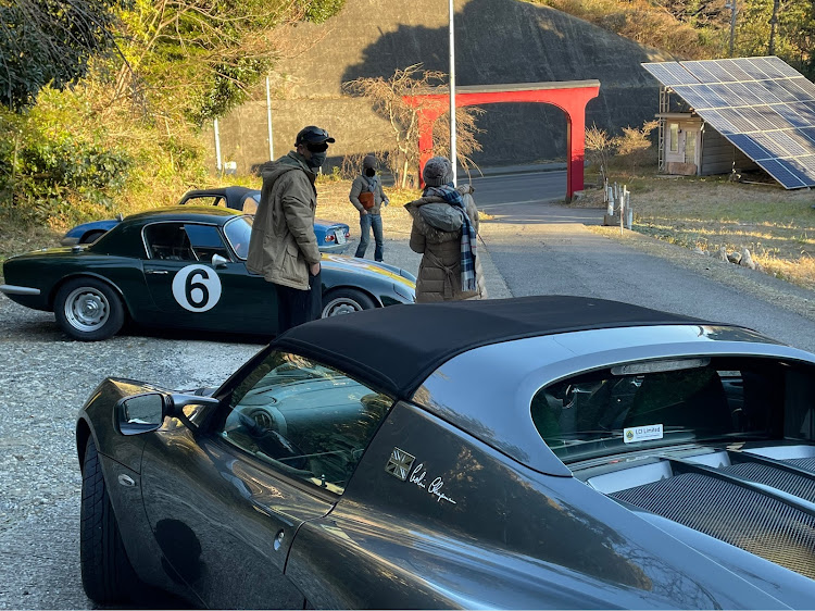エリーゼの鋸山登山自動車道・灯籠坂大師の切通しトンネル・エラン・冬晴れの富士・2021年もありがとうございましたに関するカスタム事例の投稿画像10枚目