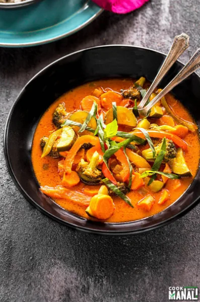 Mix Veg In Thai Red Curry Sauce