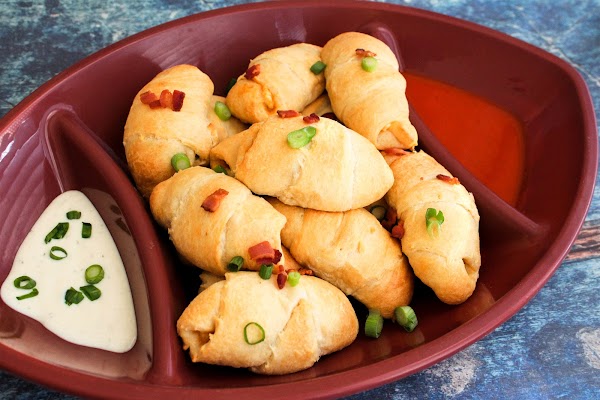 25+ of the BEST Stuffed Crescent Roll Recipes - Sweet and Savory Ideas