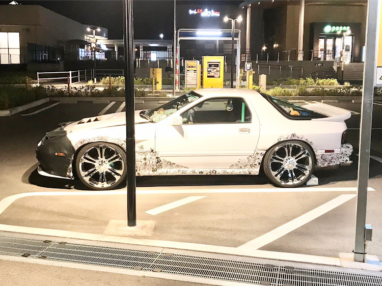 RX-7のカッコイイFC保存会・蓮田SA上り・蓮田SA・蓮田サービスエリアに関するカスタム事例の投稿画像13枚目
