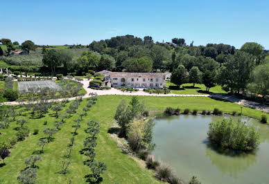 Maison avec piscine et terrasse 14