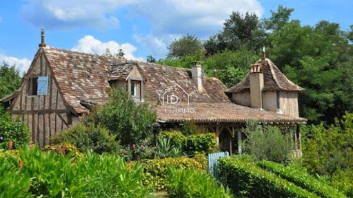 Maison avec piscine et terrasse 2