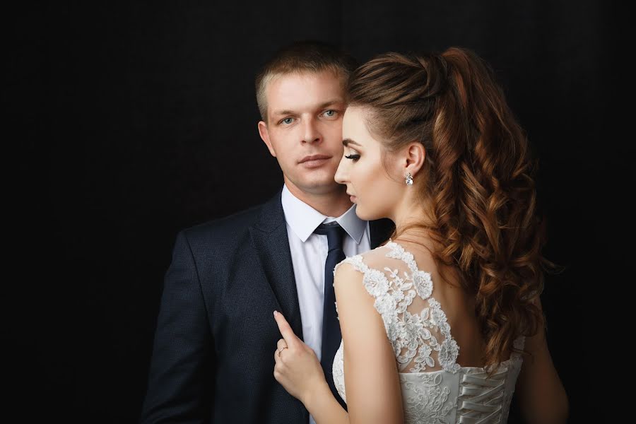 Fotógrafo de casamento Lyudmila Makienko (milamak). Foto de 21 de fevereiro 2019