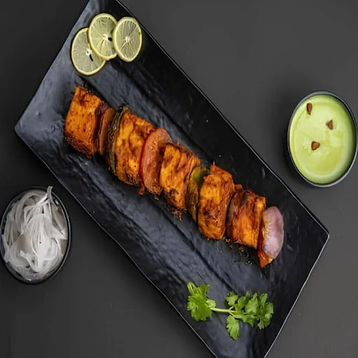 Achari Paneer Tikka