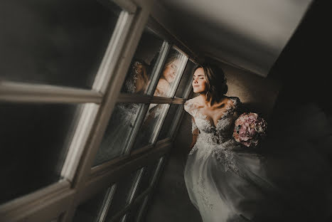 Fotografo di matrimoni Anna Mischenko (greenraychal). Foto del 7 novembre 2018