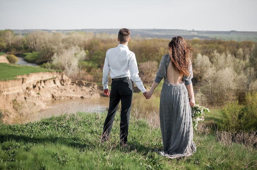 Wedding photographer Sveta Sukhoverkhova (svetasu). Photo of 27 April 2017