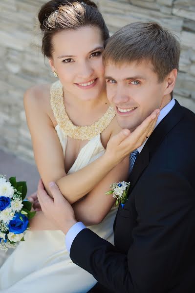 Wedding photographer Lyubov Lokotkova (lokotkova). Photo of 11 April 2014