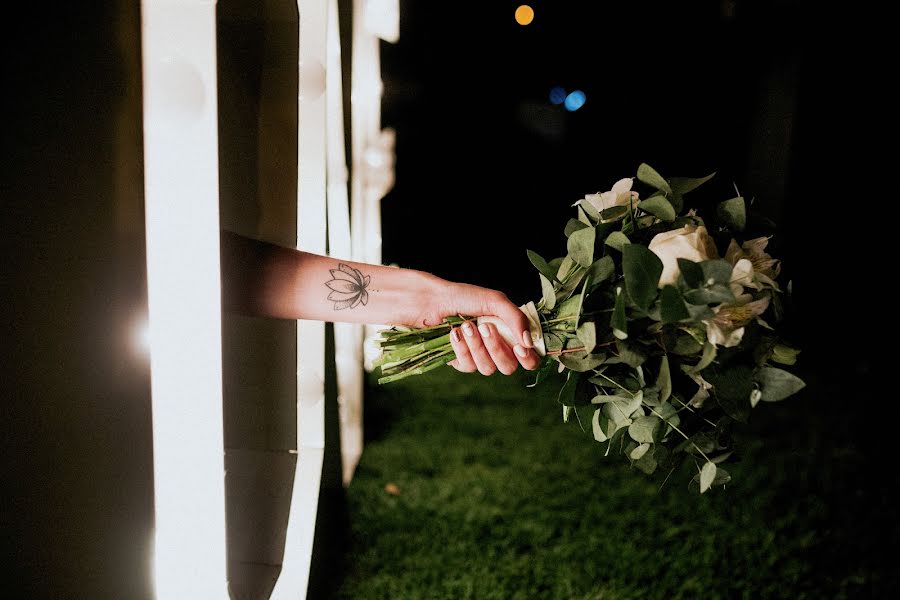 Fotógrafo de bodas Santiago Sargentoni (20milproductora). Foto del 22 de abril 2020