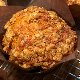 Carrot Muffin with Oat Streusel