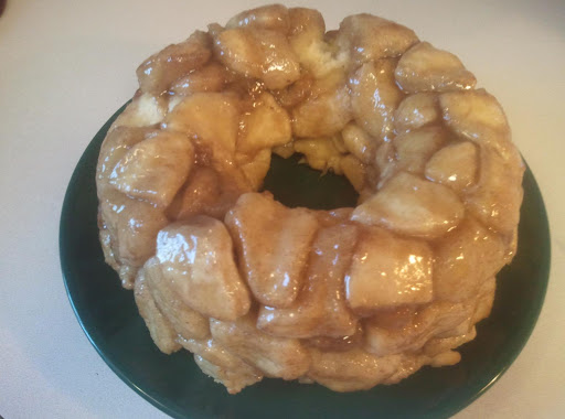 I have to admit, it's the most beautiful Monkey bread I ever did see!!