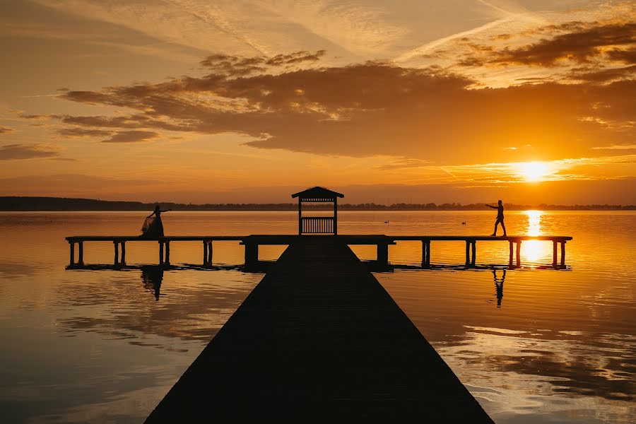 Svadobný fotograf Jakub Jakubicki (jakubicki). Fotografia publikovaná 20. októbra 2019