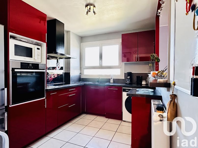 Vente appartement 3 pièces 70 m² à Saint-Jean-de-la-Ruelle (45140), 118 000 €