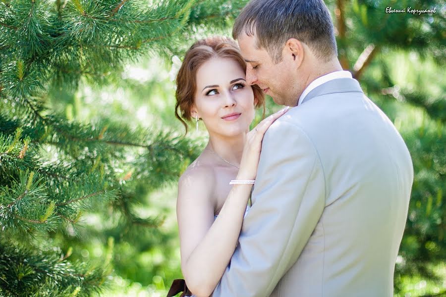 Fotógrafo de casamento Evgeniy Korchuganov (ewgening). Foto de 22 de agosto 2015