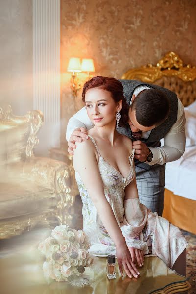 結婚式の写真家Anna Klimenko (shesilver)。2019 4月6日の写真