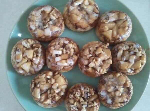 Apple Walnut Sticky Buns___Bebita_image