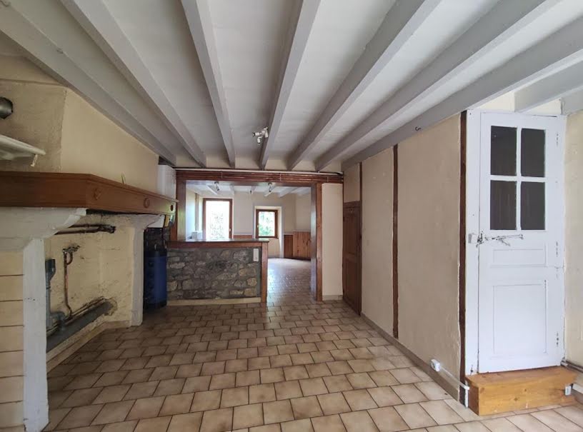 Vente maison 3 pièces 71 m² à Mauzun (63160), 124 000 €