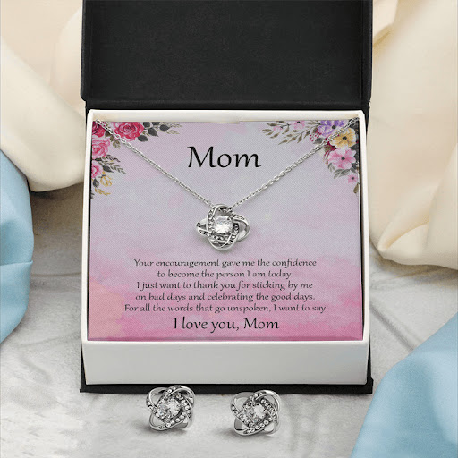 Title 4, Womens Clover Necklace, Valentines Day & Moth...