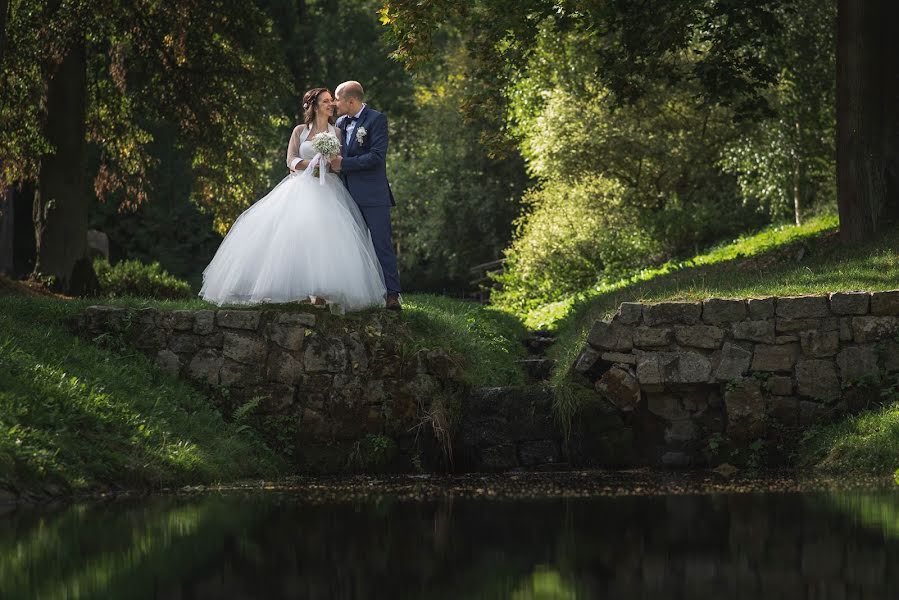 Fotógrafo de casamento Tomáš Vlček (vlcekphoto). Foto de 23 de março 2019