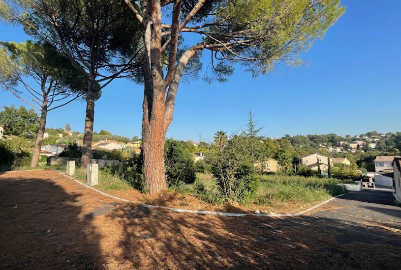  Vente Terrain à bâtir - 500m² à Grasse (06130) 