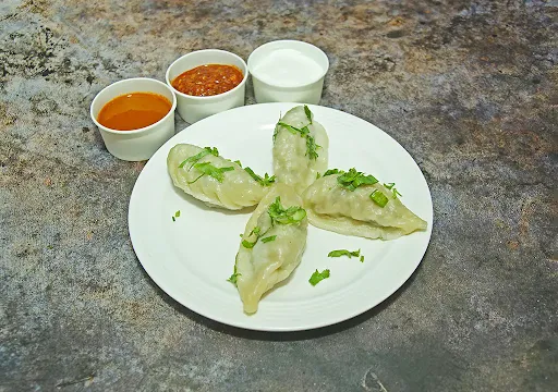 Paneer Steamed Momos [8 Pieces]