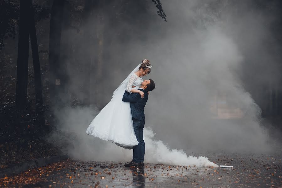 Wedding photographer Aleksandr Glazunov (alexandrn). Photo of 23 August 2019