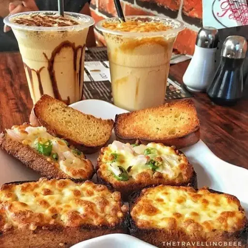 GARLIC BREAD WITH COLD COFFEE