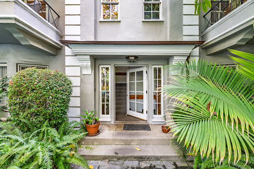 Maison avec piscine et jardin 3