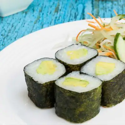 Avocado Maki (4 Pcs)