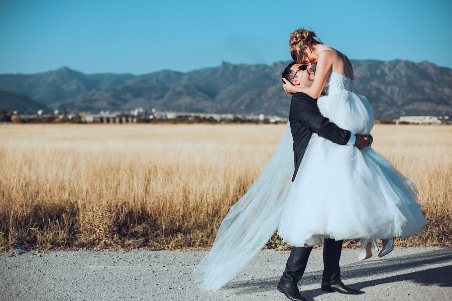 Fotógrafo de bodas Dilyana Keremedchieva (bordikmedia). Foto del 20 de abril 2020