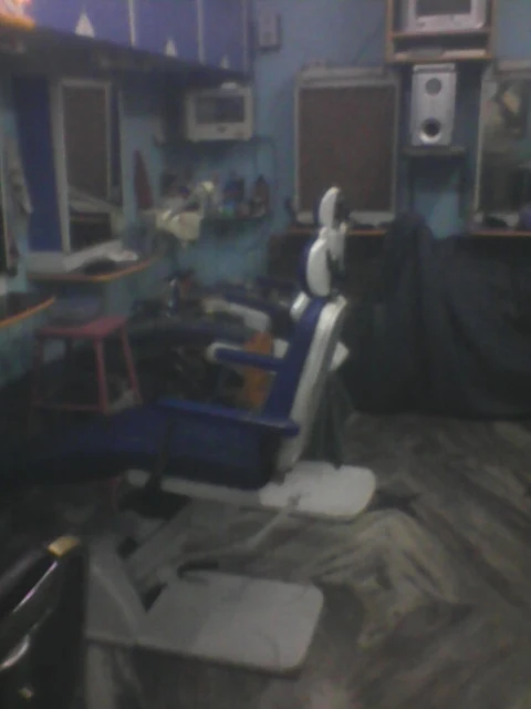 Blue Moon Hair Saloon photo 