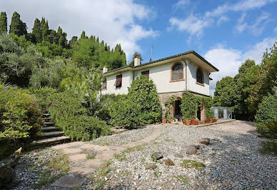 Villa with pool and terrace 2