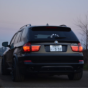 X5 E70