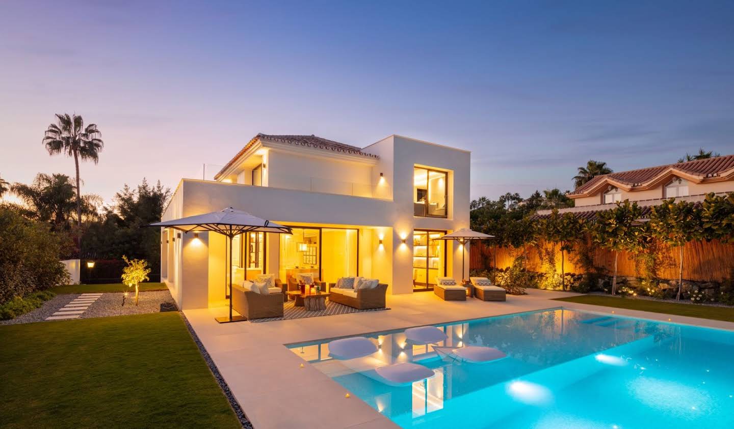 Villa with pool and garden Marbella