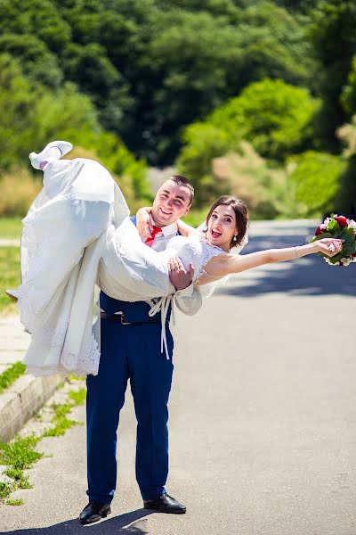 Wedding photographer Maksim Vasilenko (maximilyan77). Photo of 26 July 2017