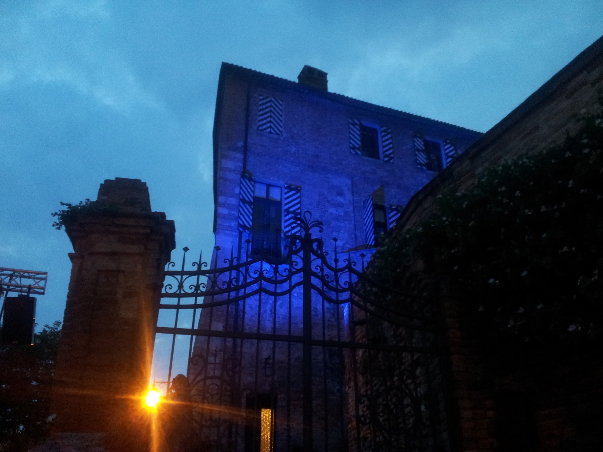 Un cancello perso nel profondo blu di MarinaRissone