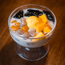 Jumbo Mango Coconut with Taro Balls & Grass Jelly