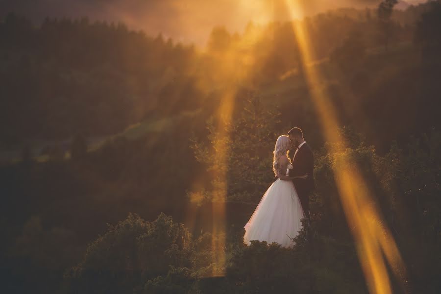 Fotografo di matrimoni Tim Demski (timdemski). Foto del 28 agosto 2017