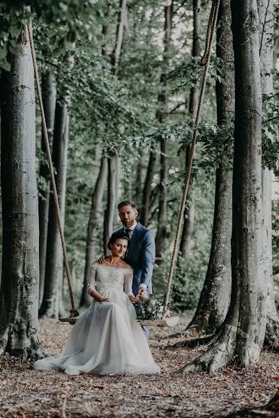 Fotógrafo de casamento Darius Casapu (dariuscasapu1995). Foto de 28 de maio 2021