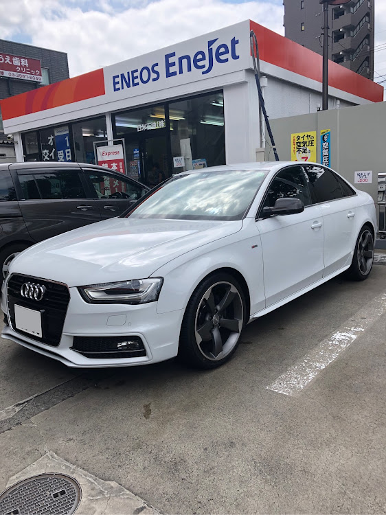 A4 セダンの洗車に関するカスタム事例の投稿画像1枚目