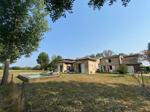 Villa avec piscine et jardin 2