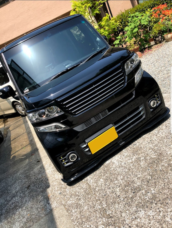NボックスカスタムのＮBOXカスタム・ホンダ・塗り分け塗装・高校生・フロントリップスポイラーに関するカスタム事例の投稿画像4枚目