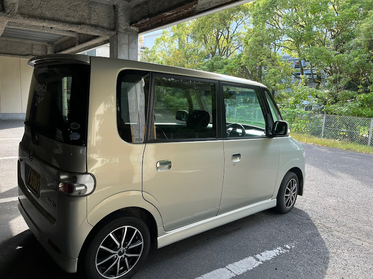 タントカスタムの夕方からバイト・洗車、コーティング・クルマ好きと繋がりたいに関するカスタム事例の投稿画像1枚目