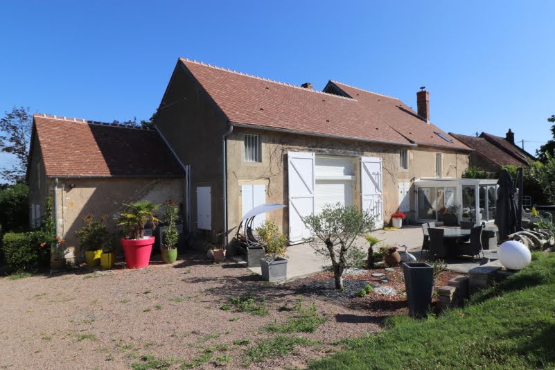 Vente maison 8 pièces 253 m² à Nevers (58000), 345 000 €