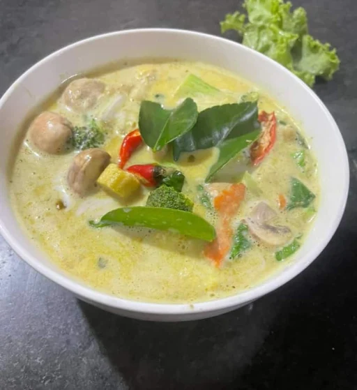 Mushroom Green Curry Paste