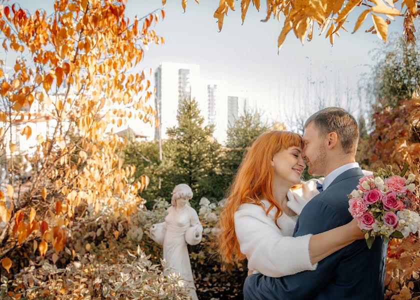 Fotografo di matrimoni Olga Bogatyreva (olyoli). Foto del 3 novembre 2018