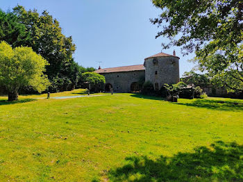 propriété à Les Herbiers (85)